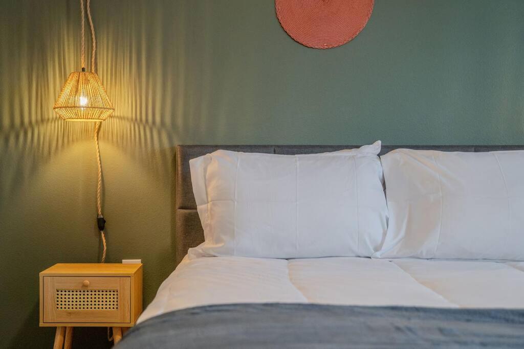 Complete Apartment ,10 Min To Parks Pets Allowed, Resort-Style Amenities Orlando Bagian luar foto