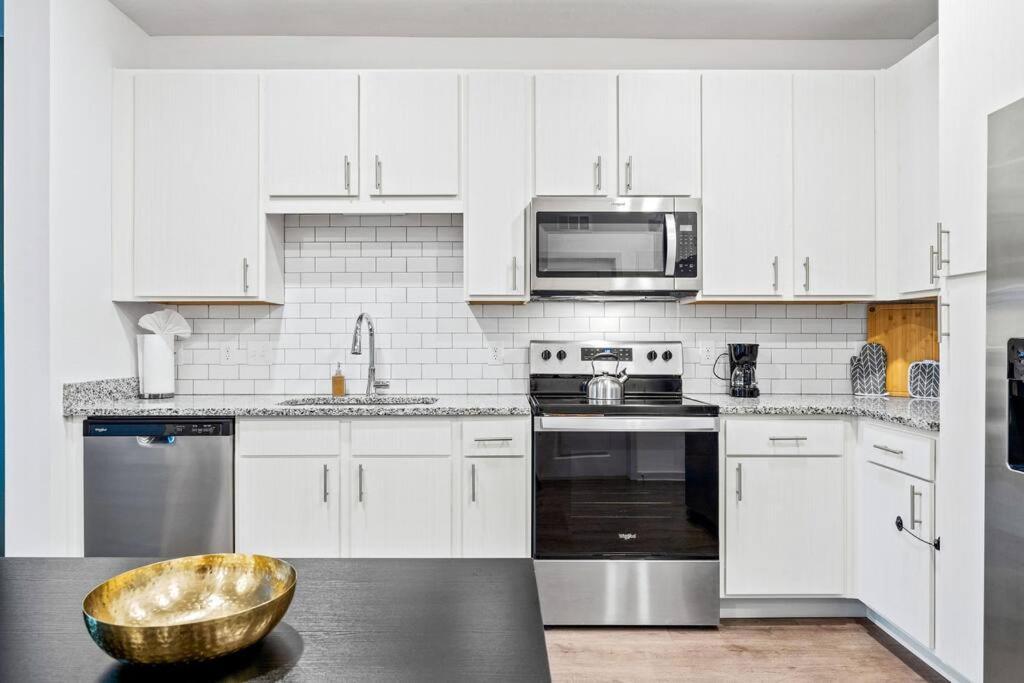 Complete Apartment ,10 Min To Parks Pets Allowed, Resort-Style Amenities Orlando Bagian luar foto